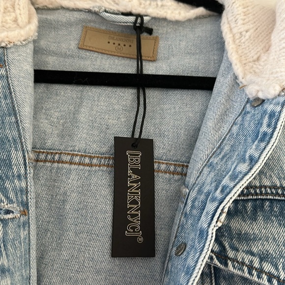 Blank NYC Women’s Denim and Cable Knit Jacket - Medium- BNWT - Picture 4 of 6
